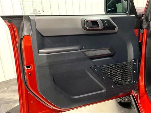 Used 2024 Ford Bronco Black Diamond image 23