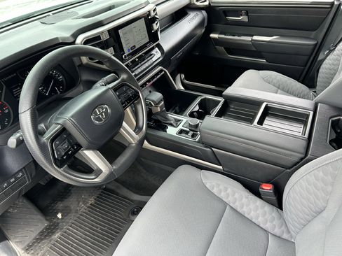 Used 2024 Toyota Tundra SR5 w/ SR5 Convenience Package AWD/4WD image 17