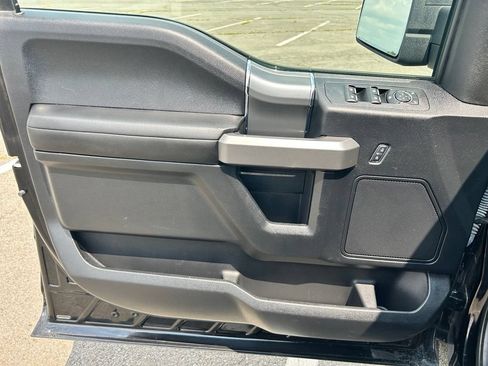 Used 2016 Ford F150 XLT w/ Equipment Group 302A Luxury AWD/4WD image 20