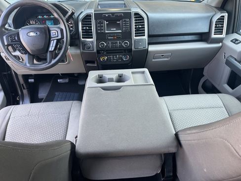 Used 2015 Ford F150 XLT image 13