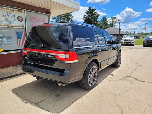 Used 2017 Lincoln Navigator Reserve AWD/4WD image 5