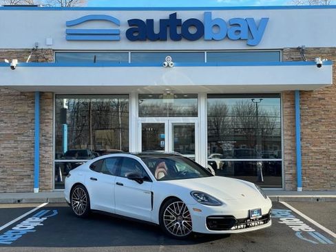 Used 2022 Porsche Panamera 4S AWD/4WD image 8