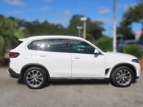 Used 2025 BMW X5 xDrive40i AWD/4WD image 5