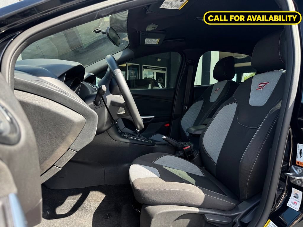 Used 2017 Ford Focus ST FWD image 18