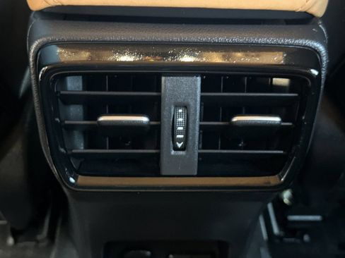 Used 2024 Lexus NX 250 FWD image 14