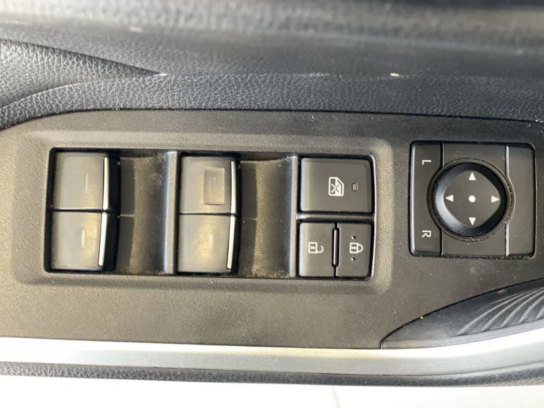 Used 2024 Toyota RAV4 XLE AWD/4WD image 16
