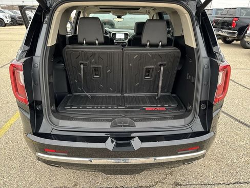 Certified 2023 GMC Acadia Denali w/ Denali Ultimate Package image 19