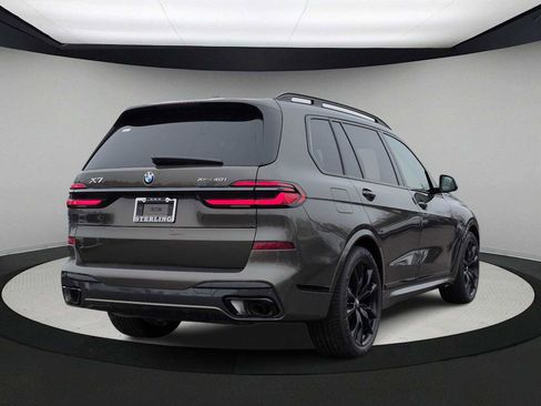 New 2026 BMW X7 xDrive40i w/ M Sport Package AWD/4WD image 8