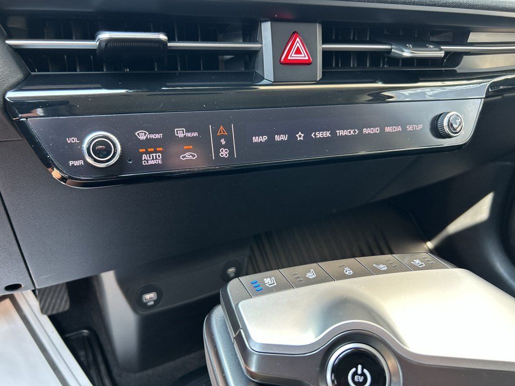 Certified 2024 Kia EV6 Wind w/ Wind Technology Package AWD/4WD image 21
