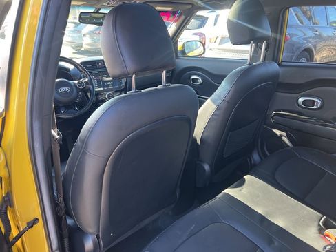 Used 2015 Kia Soul ! w/ Sun & Sound Package image 10