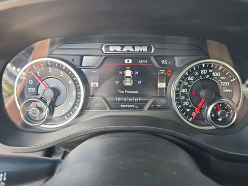 Certified 2022 RAM 1500 Laramie image 25