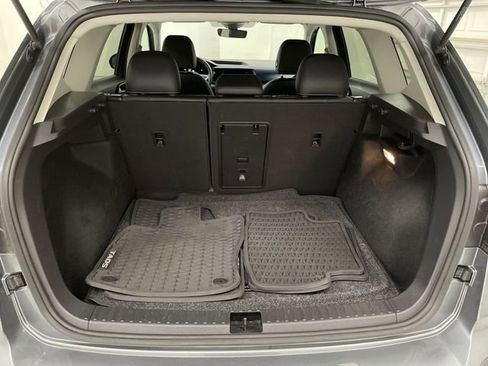 Used 2022 Volkswagen Taos SE image 15