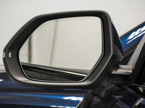 Used 2023 Audi Q8 Prestige w/ Prestige Package image 43