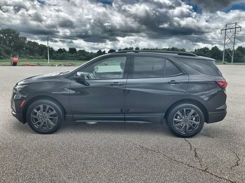 Used 2022 Chevrolet Equinox RS w/ LPO, Floor Liner Package AWD/4WD image 17