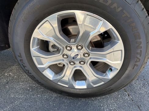 Used 2021 Ford F150 Lariat w/ Equipment Group 502A High AWD/4WD image 9