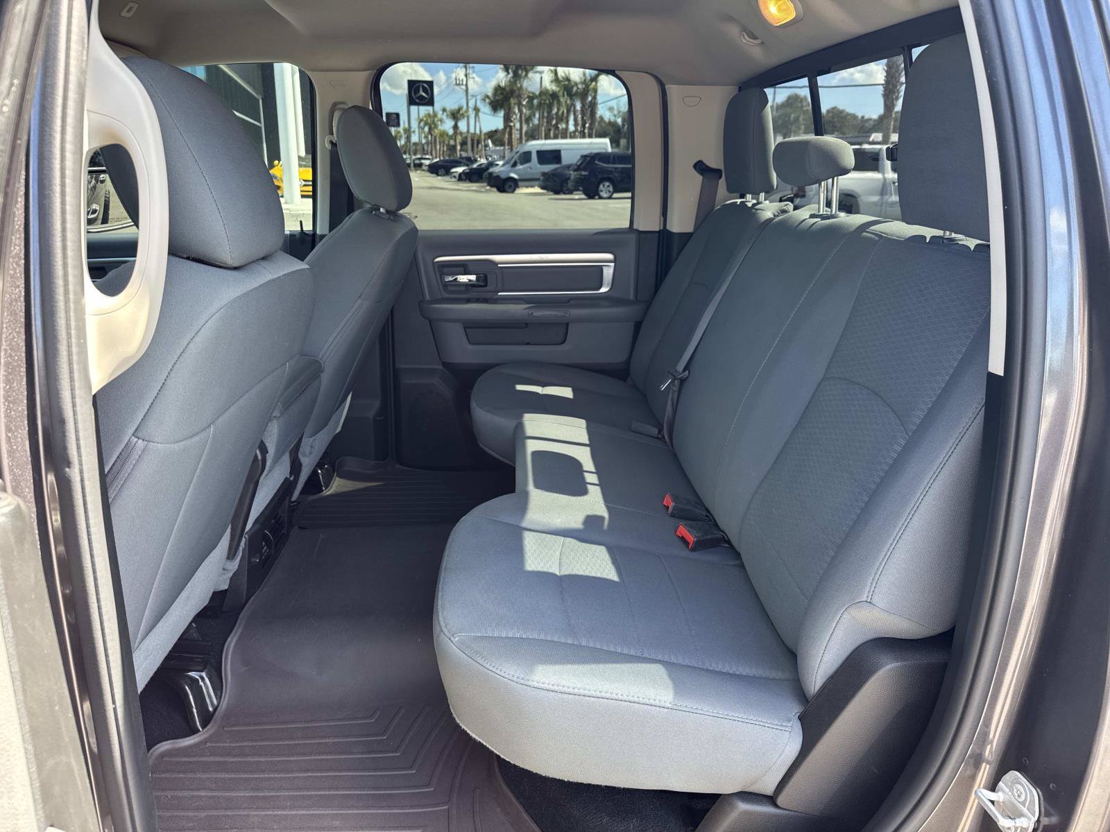 Used 2020 RAM 1500 Classic SLT AWD/4WD image 12