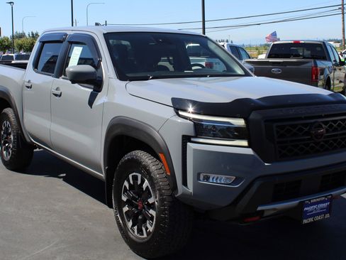 Used 2023 Nissan Frontier PRO-4X image 8