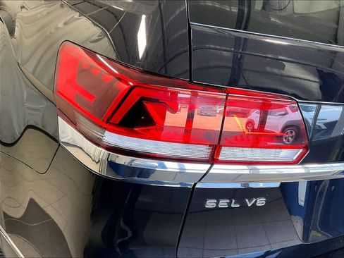 Used 2023 Volkswagen Atlas SEL image 34