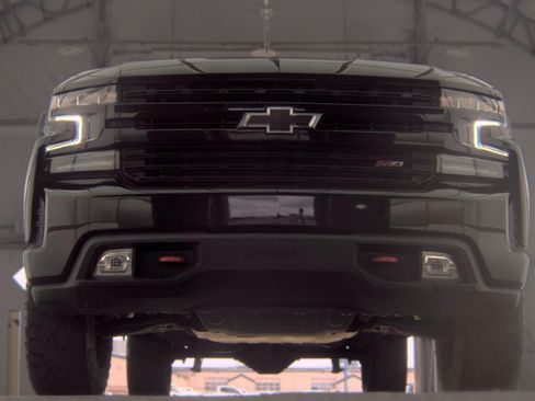 Used 2020 Chevrolet Silverado 1500 LT Trail Boss AWD/4WD image 11