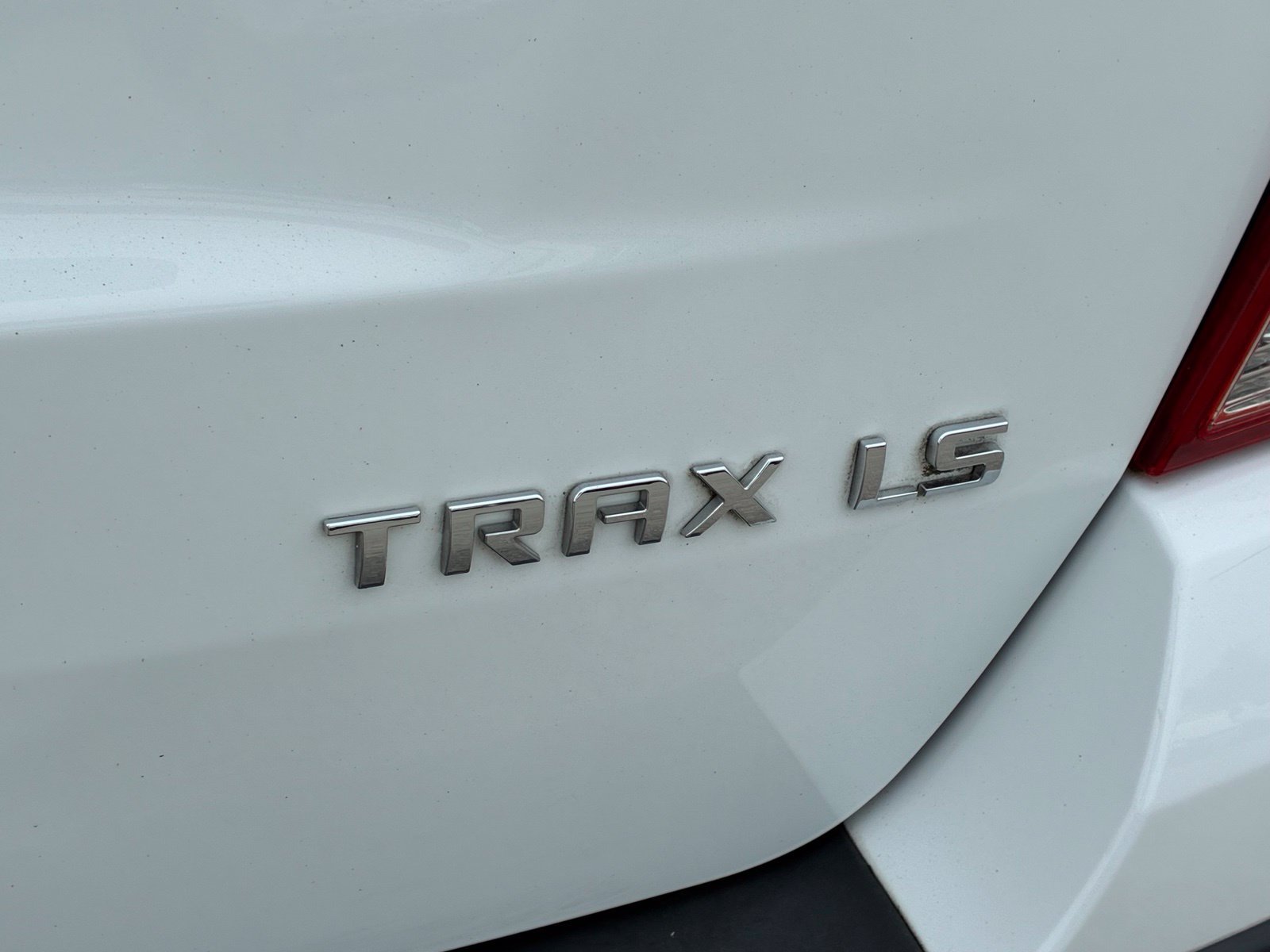 Used 2016 Chevrolet Trax LS w/ LPO, Protection Package FWD image 6