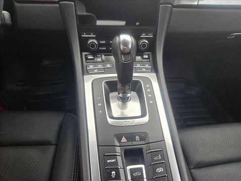 Used 2025 Porsche 718 Boxster RWD image 12