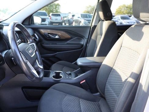 Used 2020 GMC Terrain SLE w/ Driver Convenience Package image 13