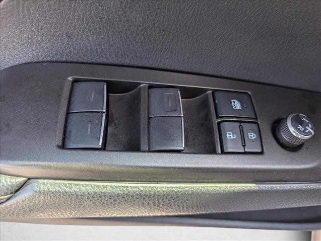 Used 2022 Toyota Camry XSE FWD image 10