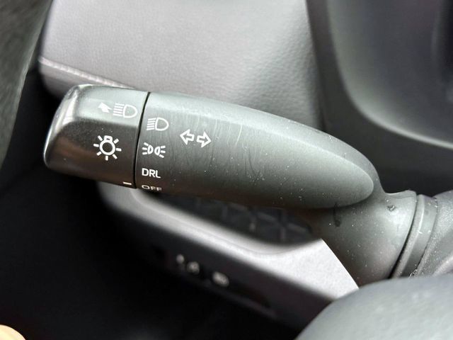 Used 2023 Toyota RAV4 LE AWD/4WD image 28