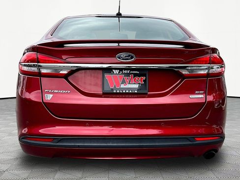 Used 2017 Ford Fusion SE w/ Equipment Group 201A FWD image 5
