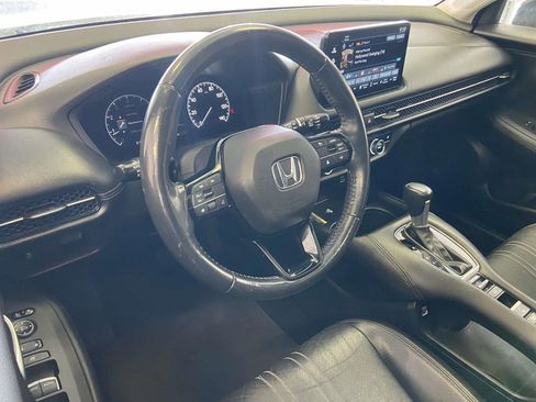 Used 2023 Honda HR-V EX-L image 11
