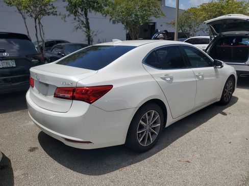 Used 2018 Acura TLX FWD image 7