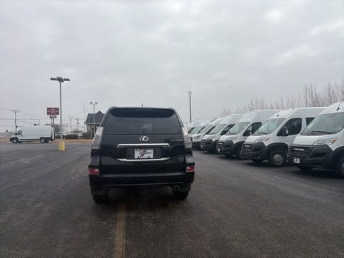 Used 2022 Lexus GX 460 Premium w/ Premium Plus Package image 4