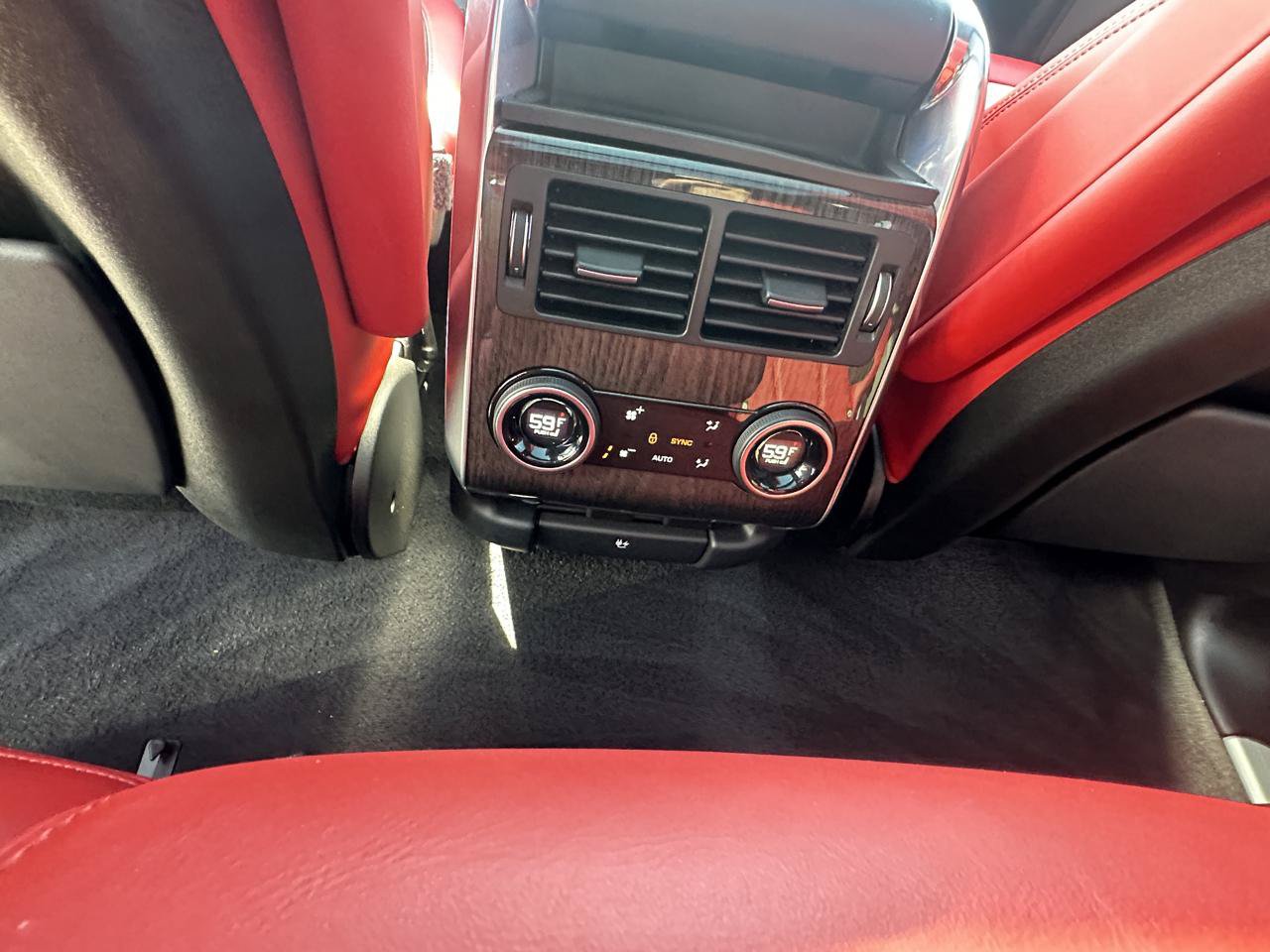 Used 2019 Land Rover Range Rover Sport Supercharged AWD/4WD image 22