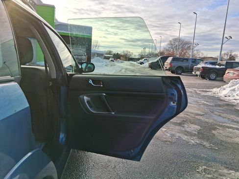 Used 2008 Subaru Outback 2.5i L.L. Bean image 9