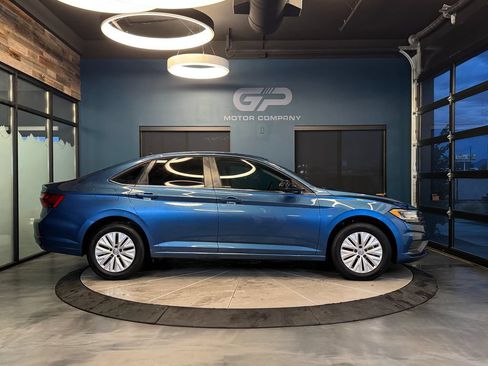 Used 2020 Volkswagen Jetta S w/ Driver Assistance Package FWD image 2