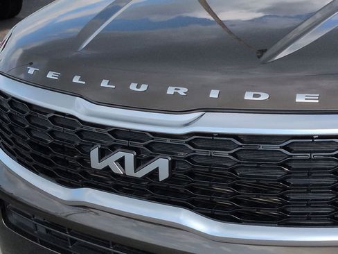 Used 2022 Kia Telluride EX AWD/4WD image 13