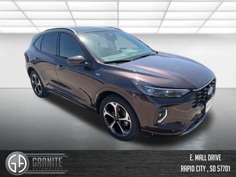 Used 2023 Ford Escape ST-Line Elite w/ Premium Technology Package AWD/4WD image 36