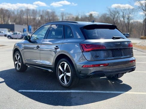 Used 2023 Audi Q5 2.0T Premium Plus w/ Premium Plus Package image 4