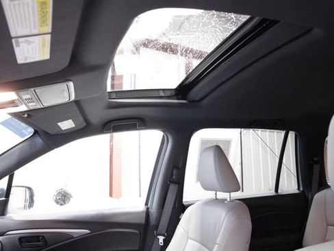 Certified 2023 Honda Passport EX-L image 38