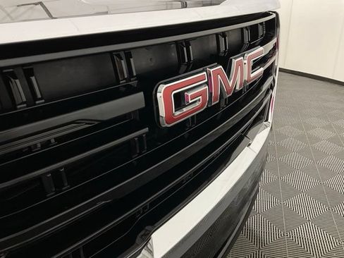Used 2022 GMC Yukon SLE w/ Max Trailering Package AWD/4WD image 11