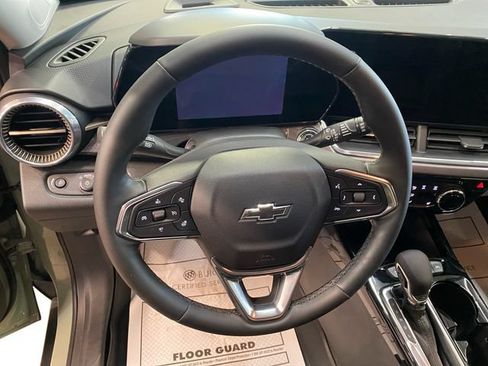 Used 2025 Chevrolet Trax ACTIV w/ Driver Confidence Package FWD image 13