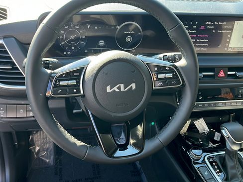 New 2026 Kia Seltos EX image 23