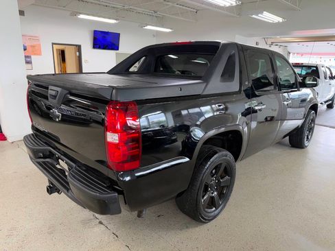 Used 2012 Chevrolet Avalanche LT AWD/4WD image 8
