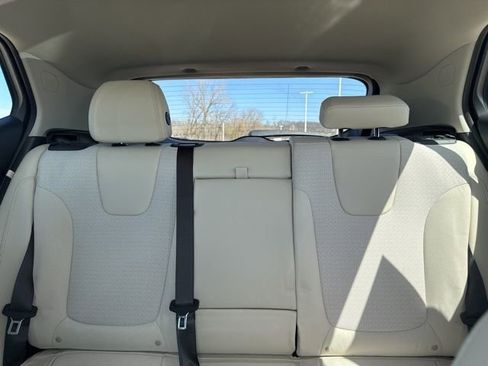 Used 2021 Buick Encore GX Select image 15