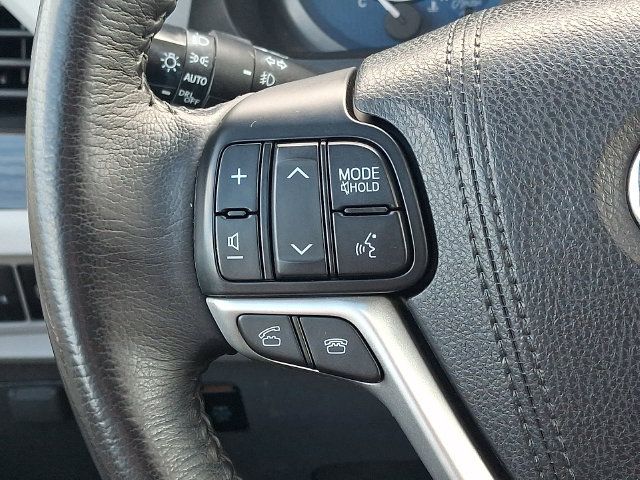 Certified 2017 Toyota Sienna XLE Premium w/ Protection Package AWD/4WD image 24