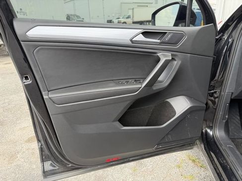 Used 2023 Volkswagen Tiguan S FWD image 11