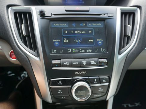 Used 2016 Acura TLX FWD image 28