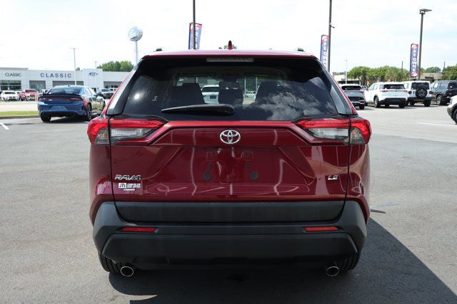 Used 2019 Toyota RAV4 LE FWD image 7