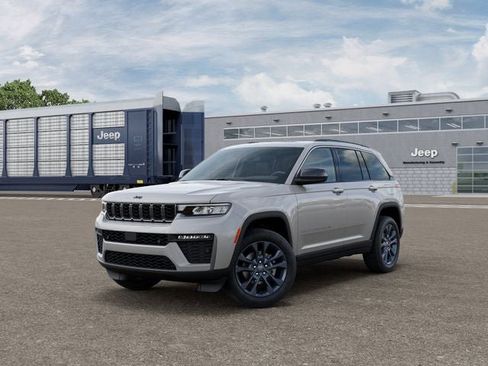 New 2026 Jeep Grand Cherokee Limited AWD/4WD image 1