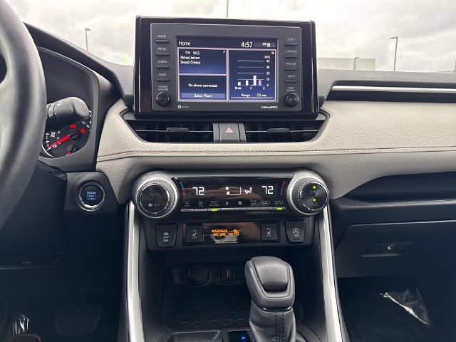 Used 2022 Toyota RAV4 XLE w/ Convenience Package FWD image 21
